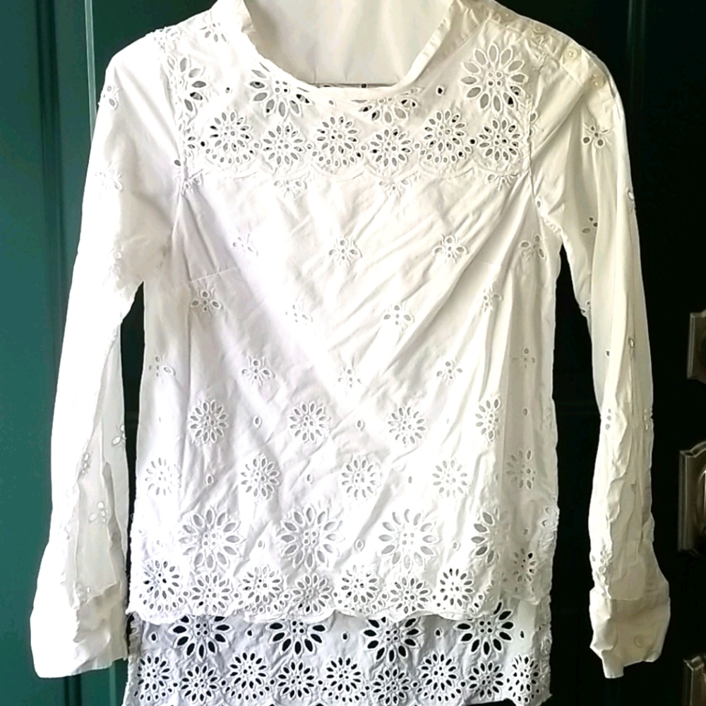 Women's eyelet tunic top